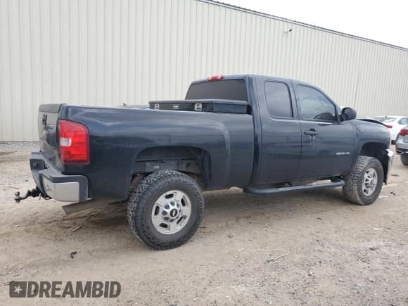 ✅ 2011 Chevrolet Silverado 2500HD LT • VIN: 1GC2CXCG3BZ403129 • Lot: 57360764. Wystawiony na Copart z przebiegiem 122 817 mil. Bezpłatny archiwum sprzedaży aukcyjnych z USA i szczegółowy raport historii pojazdu na DreamBid. Zdjęcie 3.