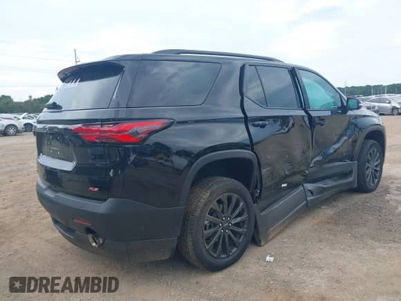 2023 Chevrolet Traverse RS z VIN 1GNERJKW5PJ188822, wystawiony jako IAAI lot #40262957 z przebiegiem 17 086 mil mil oraz . Historia ofert i sprzedaży dostępna na DreamBid. Obrazek 4.