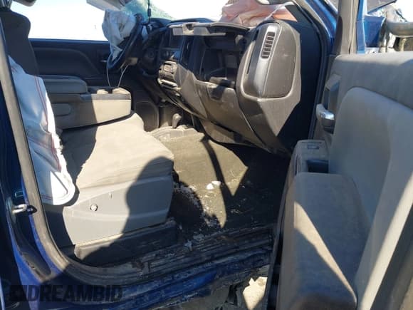 ✅ 2017 Chevrolet Silverado 2500HD Work Truck • VIN: 1GC1KUEY1HF191604 • Lot: 41229847. Wystawiony na IAAI z przebiegiem 90 103 mil. Bezpłatny archiwum sprzedaży aukcyjnych z USA i szczegółowy raport historii pojazdu na DreamBid. Zdjęcie 5.