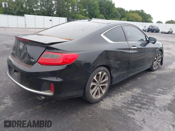✅ 2013 Honda Accord EX-L • VIN: 1HGCT2B83DA001213 • Лот: 42921900. Опубликован ранее на IAAI с пробегом 271 857 миль. Бесплатный доступ к архиву аукционных продаж из США и подробный отчёт об истории автомобиля на DreamBid. Изображение 4.
