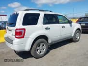 ✅ 2011 Ford Escape Hybrid • VIN: 1FMCU4K33BKB91464 • Lot: 43121446. Wystawiony na IAAI z przebiegiem 128 342 mil. Bezpłatny archiwum sprzedaży aukcyjnych z USA i szczegółowy raport historii pojazdu na DreamBid. Zdjęcie 4.