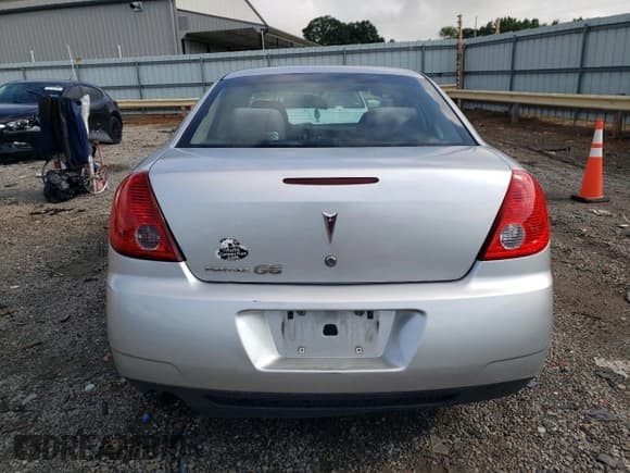 ✅ 2009 Pontiac G6 1SB • VIN: 1G2ZJ57B694272989 • Lot: 64078345. Wystawiony na Copart z przebiegiem 235 764 mil. Bezpłatny archiwum sprzedaży aukcyjnych z USA i szczegółowy raport historii pojazdu na DreamBid. Zdjęcie 6.
