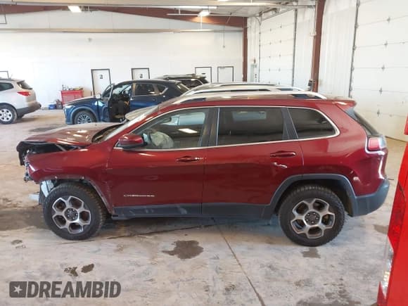✅ 2019 Jeep Cherokee Limited • VIN: 1C4PJMDX3KD435570 • Lot: 43328030. Wystawiony na IAAI z przebiegiem 111 540 mil. Bezpłatny archiwum sprzedaży aukcyjnych z USA i szczegółowy raport historii pojazdu na DreamBid. Zdjęcie 14.