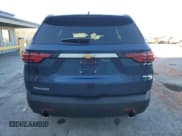 ✅ 2023 Chevrolet Traverse LS • VIN: 1GNERFKW2PJ258886 • Lot: 90370375. Wystawiony na Copart z przebiegiem 25 762 mil. Bezpłatny archiwum sprzedaży aukcyjnych z USA i szczegółowy raport historii pojazdu na DreamBid. Zdjęcie 6.