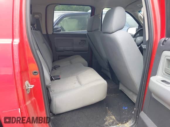 2008 Dodge Dakota Bighorn/Lonestar with VIN 1D7HE38K68S561918, listed as a IAAI auction lot 42488556 with 198,422 mi miles and . Bid and sale history available at DreamBid. Image 8.