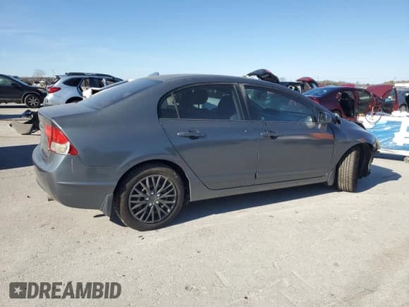 ✅ 2010 Honda Civic LX • VIN: 2HGFA1F53AH532986 • Lot: 92466105. Listed on Copart with 136,878 mi. Free auction sales archive from the USA and detailed vehicle history report at DreamBid. Image 3.