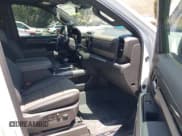 ✅ 2025 Chevrolet Silverado 1500 ZR2 • VIN: 3GCUKHEL3SG294019 • Лот: 42815128. Опубликован ранее на IAAI с пробегом 7 721 миль. Бесплатный доступ к архиву аукционных продаж из США и подробный отчёт об истории автомобиля на DreamBid. Изображение 5.