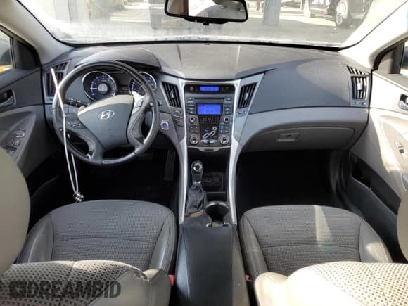 ✅ 2012 Hyundai Sonata Limited • VIN: 5NPEC4AB3CH437194 • Lot: 73766234. Listed on Copart with 184,151 mi. Free auction sales archive from the USA and detailed vehicle history report at DreamBid. Image 8.