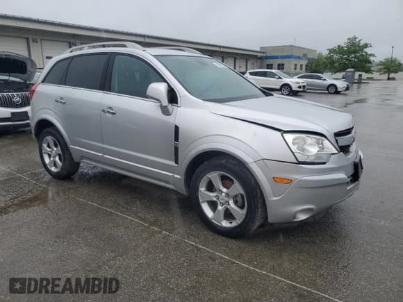 ✅ 2014 Chevrolet Captiva Sport LT • VIN: 3GNAL3EK0ES545968 • Lot: 55569335. Wystawiony na Copart z przebiegiem 74 114 mil. Bezpłatny archiwum sprzedaży aukcyjnych z USA i szczegółowy raport historii pojazdu na DreamBid. Zdjęcie 4.