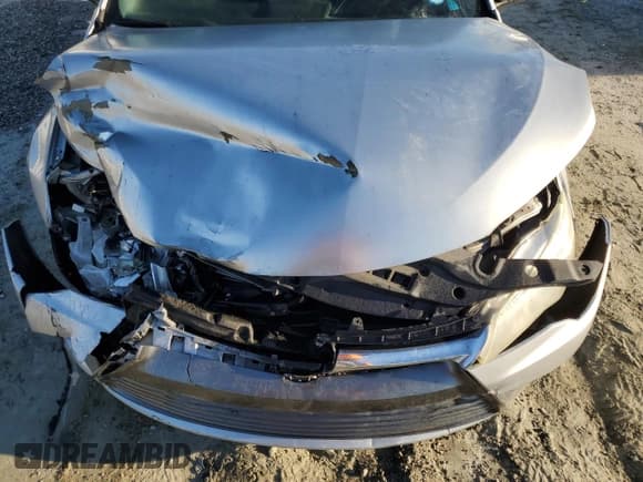 ✅ 2016 Toyota Camry LE • VIN: 4T4BF1FK2GR550794 • Lot: 90919535. Wystawiony na Copart z przebiegiem 149 266 mil. Bezpłatny archiwum sprzedaży aukcyjnych z USA i szczegółowy raport historii pojazdu na DreamBid. Zdjęcie 11.