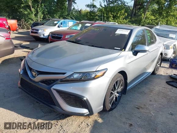 2021 Toyota Camry SE with VIN 4T1T11BK9MU021342, listed as a IAAI auction lot 42947451 with 71,105 mi miles and . Bid and sale history available at DreamBid. Image 2.