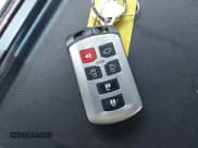 ✅ 2015 Toyota Sienna Limited • VIN: 5TDDK3DC2FS108045 • Lot: 42398925. Listed on IAAI with 97,255 mi. Free auction sales archive from the USA and detailed vehicle history report at DreamBid. Image 11.