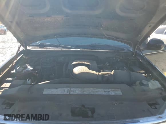 ✅ 2000 Ford F-150 XL • VIN: 1FTRX08L0YKA51662 • Лот: 81949075. Опубликован ранее на Copart с пробегом Не указан. Бесплатный доступ к архиву аукционных продаж из США и подробный отчёт об истории автомобиля на DreamBid. Изображение 11.