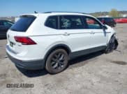 ✅ 2023 Volkswagen Tiguan SE • VIN: 3VVMB7AX4PM128427 • Lot: 42054477. Listed on IAAI with 29,731 mi. Free auction sales archive from the USA and detailed vehicle history report at DreamBid. Image 4.