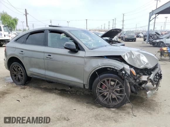✅ 2023 Audi SQ5 Sportback Prestige • VIN: WA134AFY1P2021694 • Lot: 57424484. Wystawiony na Copart z przebiegiem Nie podano. Bezpłatny archiwum sprzedaży aukcyjnych z USA i szczegółowy raport historii pojazdu na DreamBid. Zdjęcie 4.