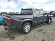 ✅ 2025 Toyota Tacoma SR5 • VIN: 3TMLB5JN9SM125531 • Лот: 86140655. Опубликован ранее на Copart с пробегом 6 018 миль. Бесплатный доступ к архиву аукционных продаж из США и подробный отчёт об истории автомобиля на DreamBid. Изображение 3.