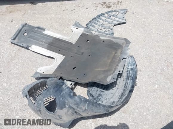 ✅ 2018 Jaguar XF • VIN: SAJBP2FV8JCY66615 • Lot: 42474251. Listed on IAAI with 42,374 mi. Free auction sales archive from the USA and detailed vehicle history report at DreamBid. Image 12.