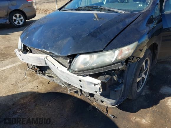 ✅ 2015 Honda Civic SE • VIN: 19XFB2F73FE238235 • Lot: 41662447. Listed on IAAI with 144,077 mi. Free auction sales archive from the USA and detailed vehicle history report at DreamBid. Image 6.