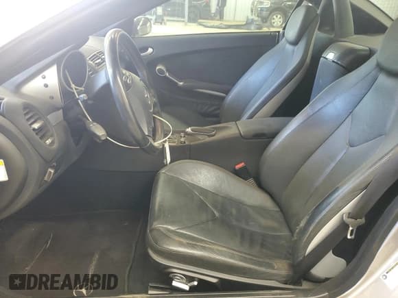 ✅ 2006 Mercedes-Benz SLK 280 • VIN: WDBWK54F86F095928 • Lot: 92979135. Listed on Copart with 121,404 mi. Free auction sales archive from the USA and detailed vehicle history report at DreamBid. Image 7.