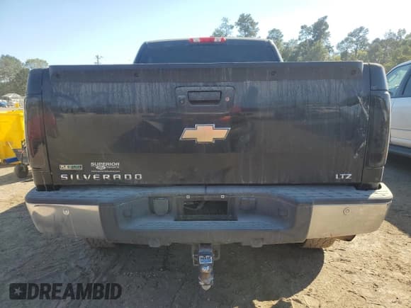 ✅ 2011 Chevrolet Silverado 1500 LTZ • VIN: 3GCPKTE36BG194206 • Lot: 75608044. Listed on Copart with 115,791 mi. Free auction sales archive from the USA and detailed vehicle history report at DreamBid. Image 6.