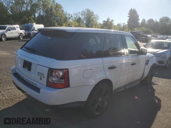 ✅ 2011 Land Rover Range Rover Sport SC • VIN: SALSH2E42BA295133 • Lot: 70910345. Listed on Copart with 91,359 mi. Free auction sales archive from the USA and detailed vehicle history report at DreamBid. Image 3.