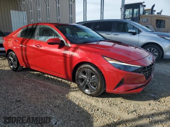 ✅ 2022 Hyundai Elantra SEL • VIN: KMHLM4AG0NU246031 • Lot: 91425255. Listed on Copart with 88,180 mi. Free auction sales archive from the USA and detailed vehicle history report at DreamBid. Image 4.