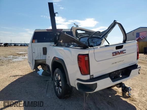 ✅ 2025 GMC Sierra 2500HD Denali • VIN: 1GT4UREY4SF126127 • Лот: 80137595. Опубликован ранее на Copart с пробегом Не указан. Бесплатный доступ к архиву аукционных продаж из США и подробный отчёт об истории автомобиля на DreamBid. Изображение 6.