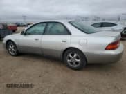 ✅ 1998 Lexus ES 300 • VIN: JT8BF28G1W0137766 • Lot: 44849085. Listed on Copart with 216,101 mi. Free auction sales archive from the USA and detailed vehicle history report at DreamBid. Image 2.