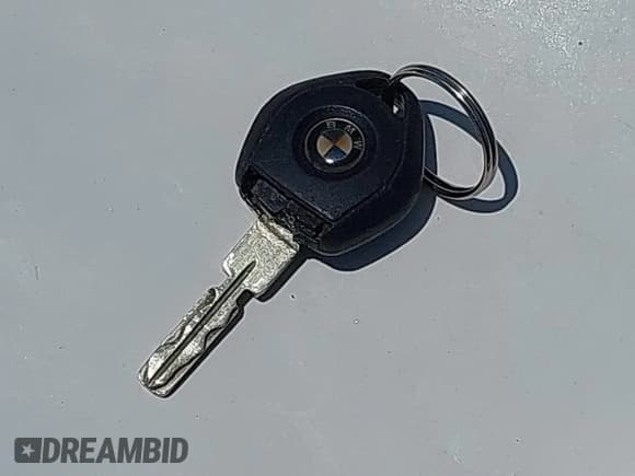 ✅ 2001 BMW Z3 2.5 • VIN: WBACN33491LK45326 • Lot: 42486182. Listed on IAAI with 142,530 mi. Free auction sales archive from the USA and detailed vehicle history report at DreamBid. Image 11.