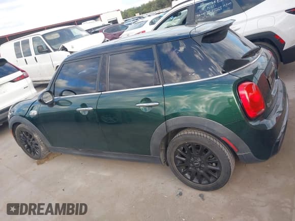 ✅ 2016 MINI Hardtop 4 Door S • VIN: WMWXU3C59G2D29290 • Lot: 43305184. Listed on IAAI with 88,708 mi. Free auction sales archive from the USA and detailed vehicle history report at DreamBid. Image 14.