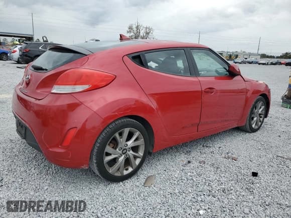 ✅ 2016 Hyundai Veloster • VIN: KMHTC6AD1GU284746 • Lot: 88546295. Wystawiony na Copart z przebiegiem 103 855 mil. Bezpłatny archiwum sprzedaży aukcyjnych z USA i szczegółowy raport historii pojazdu na DreamBid. Zdjęcie 3.