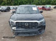 ✅ 2023 Honda Passport EX-L • VIN: 5FNYF8H56PB020149 • Lot: 42777091. Listed on IAAI with 39,419 mi. Free auction sales archive from the USA and detailed vehicle history report at DreamBid. Image 12.