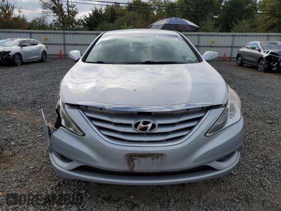 ✅ 2012 Hyundai Sonata GLS • VIN: 5NPEB4AC3CH462706 • Lot: 72725694. Listed on Copart with 68,701 mi. Free auction sales archive from the USA and detailed vehicle history report at DreamBid. Image 5.