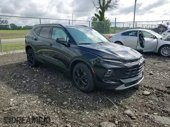 ✅ 2024 Chevrolet Blazer LT • VIN: 3GNKBCR48RS285344 • Lot: 61459085. Listed on Copart with Not provided. Free auction sales archive from the USA and detailed vehicle history report at DreamBid. Image 14.