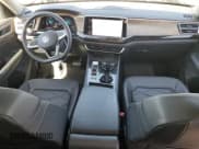 ✅ 2024 Volkswagen Atlas SE • VIN: 1V2JR2CA7RC501357 • Lot: 82263825. Listed on Copart with 23,962 mi. Free auction sales archive from the USA and detailed vehicle history report at DreamBid. Image 8.