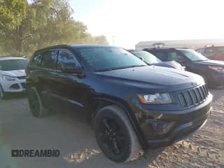 ✅ 2015 Jeep Grand Cherokee Laredo • VIN: 1C4RJFAG2FC102703 • Лот: 43365344. Опубликован ранее на IAAI с пробегом 82 300 миль. Бесплатный доступ к архиву аукционных продаж из США и подробный отчёт об истории автомобиля на DreamBid. Изображение 1.
