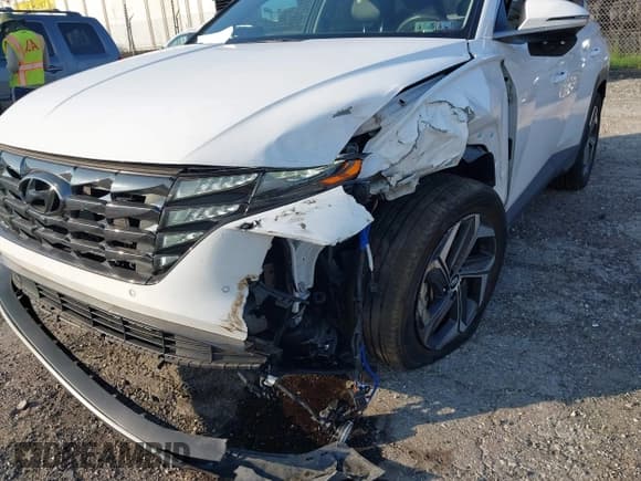 ✅ 2023 Hyundai Tucson Limited • VIN: KM8JFDA28PU105491 • Lot: 42844210. Wystawiony na IAAI z przebiegiem 13 821 mil. Bezpłatny archiwum sprzedaży aukcyjnych z USA i szczegółowy raport historii pojazdu na DreamBid. Zdjęcie 19.