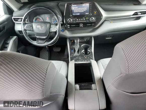 ✅ 2021 Toyota Highlander Hybrid LE • VIN: 5TDBBRCH5MS035404 • Lot: 91013345. Wystawiony na Copart z przebiegiem 64 367 mil. Bezpłatny archiwum sprzedaży aukcyjnych z USA i szczegółowy raport historii pojazdu na DreamBid. Zdjęcie 8.