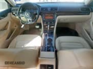 ✅ 2014 Volkswagen Passat SEL Premium • VIN: 1VWCM7A37EC095677 • Lot: 80901495. Wystawiony na Copart z przebiegiem 131 498 mil. Bezpłatny archiwum sprzedaży aukcyjnych z USA i szczegółowy raport historii pojazdu na DreamBid. Zdjęcie 8.