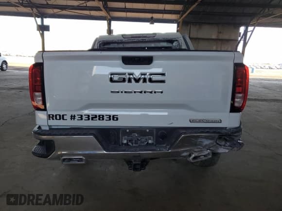 ✅ 2023 GMC Sierra 1500 • VIN: 3GTUUBE8XPG271833 • Lot: 43197795. Wystawiony na Copart z przebiegiem Nie podano. Bezpłatny archiwum sprzedaży aukcyjnych z USA i szczegółowy raport historii pojazdu na DreamBid. Zdjęcie 6.