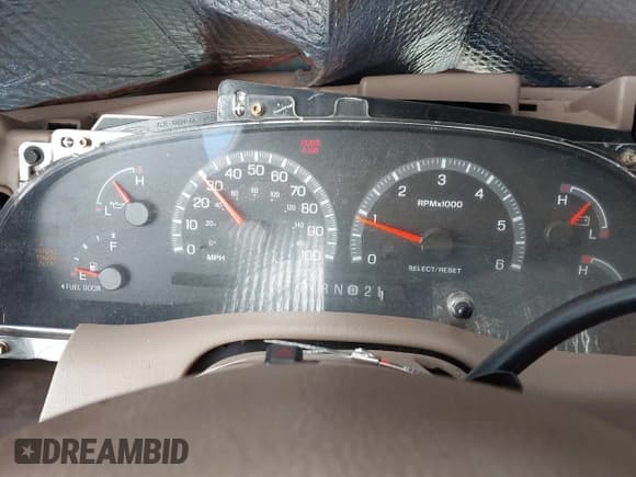 ✅ 1999 Ford Expedition XLT • VIN: 1FMRU17L5XLA70874 • Лот: 42785650. Опубликован ранее на IAAI с пробегом Не указан. Бесплатный доступ к архиву аукционных продаж из США и подробный отчёт об истории автомобиля на DreamBid. Изображение 7.