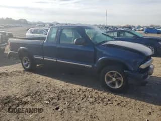 ✅ 2001 Chevrolet S-10 • VIN: 1GCCS195218112085 • Лот: 82673454. Опубликован ранее на Copart с пробегом 95 231 миль. Бесплатный доступ к архиву аукционных продаж из США и подробный отчёт об истории автомобиля на DreamBid. Изображение 4.