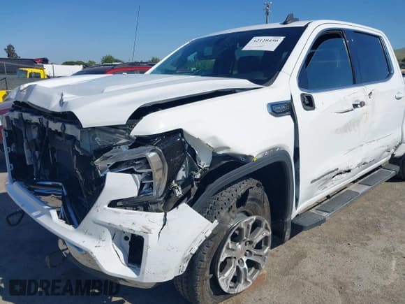 ✅ 2020 GMC Sierra 1500 SLE • VIN: 3GTU9BED8LG362818 • Лот: 42128450. Опубликован ранее на IAAI с пробегом 80 468 миль. Бесплатный доступ к архиву аукционных продаж из США и подробный отчёт об истории автомобиля на DreamBid. Изображение 18.