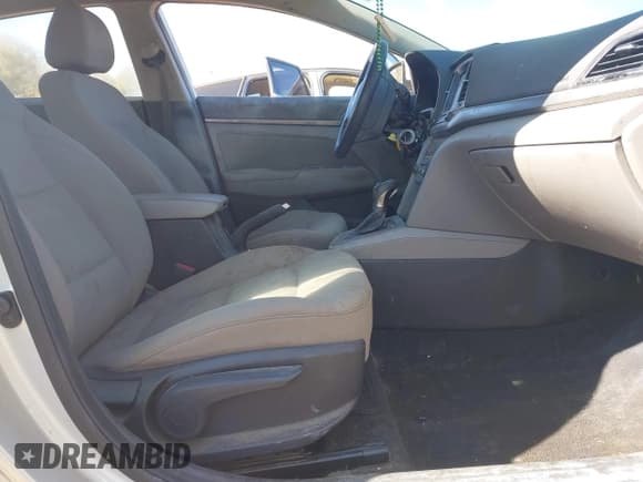 ✅ 2017 Hyundai Elantra SE • VIN: 5NPD84LF2HH176550 • Лот: 43526521. Опубликован ранее на IAAI с пробегом 138 836 миль. Бесплатный доступ к архиву аукционных продаж из США и подробный отчёт об истории автомобиля на DreamBid. Изображение 5.