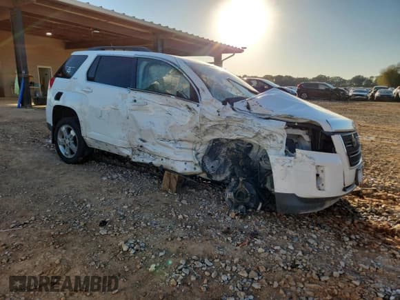 ✅ 2013 GMC Terrain SLE • VIN: 2GKFLTE38D6245586 • Lot: 87311405. Listed on Copart with Not provided. Free auction sales archive from the USA and detailed vehicle history report at DreamBid. Image 4.