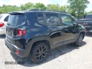 ✅ 2018 Jeep Renegade Latitude • VIN: ZACCJBBB2JPH59443 • Lot: 42555557. Wystawiony na IAAI z przebiegiem 66 689 mil. Bezpłatny archiwum sprzedaży aukcyjnych z USA i szczegółowy raport historii pojazdu na DreamBid. Zdjęcie 4.