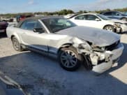 ✅ 2005 Ford Mustang Deluxe • VIN: 1ZVFT84N255259778 • Lot: 86085855. Listed on Copart with 201,220 mi. Free auction sales archive from the USA and detailed vehicle history report at DreamBid. Image 4.