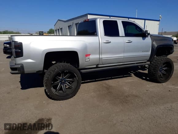 ✅ 2016 Chevrolet Silverado 1500 LT • VIN: 1GCRCREC3GZ413011 • Лот: 65388364. Опубликован ранее на Copart с пробегом 140 346 миль. Бесплатный доступ к архиву аукционных продаж из США и подробный отчёт об истории автомобиля на DreamBid. Изображение 3.