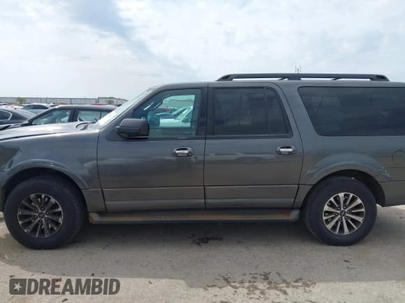 ✅ 2017 Ford Expedition Max XLT • VIN: 1FMJK1HT9HEA19448 • Lot: 41895986. Listed on IAAI with 182,154 mi. Free auction sales archive from the USA and detailed vehicle history report at DreamBid. Image 14.