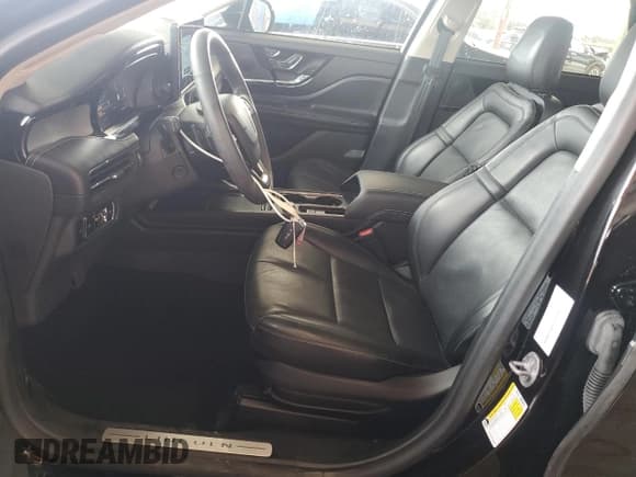 ✅ 2023 Lincoln Corsair Reserve • VIN: 5LMCJ2CAXPUL24546 • Lot: 44925745. Wystawiony na Copart z przebiegiem 5 053 mil. Bezpłatny archiwum sprzedaży aukcyjnych z USA i szczegółowy raport historii pojazdu na DreamBid. Zdjęcie 7.